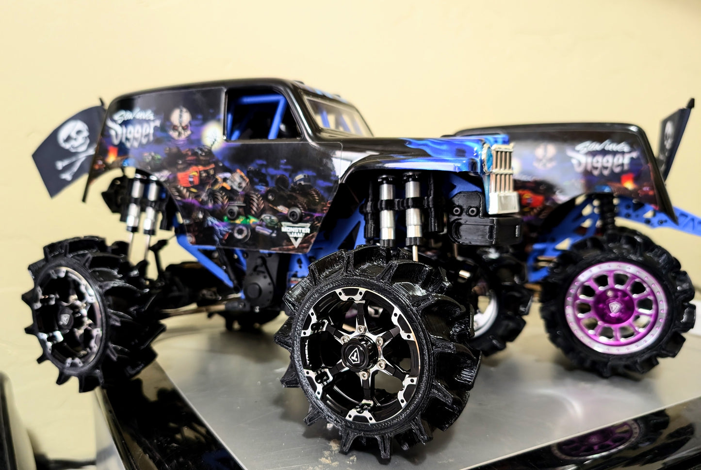 (DIGITAL DOWNLOAD) 3D Printable 1.9" Beadlock Mega Mud Tire for Common Beadlock Wheels