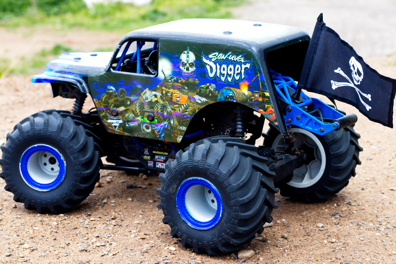 Losi LMT Full Size 1:10 Scale