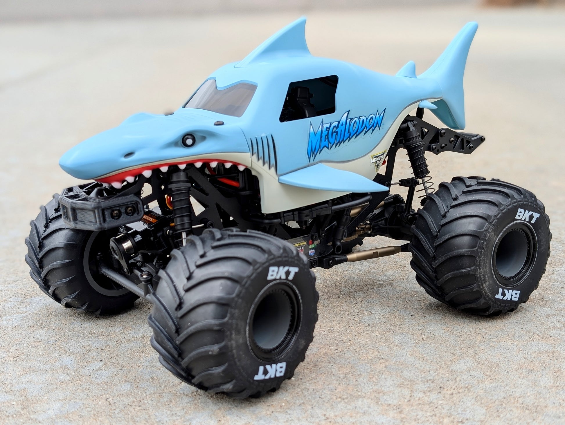 Losi Mini LMT Megalodon with front bumper
