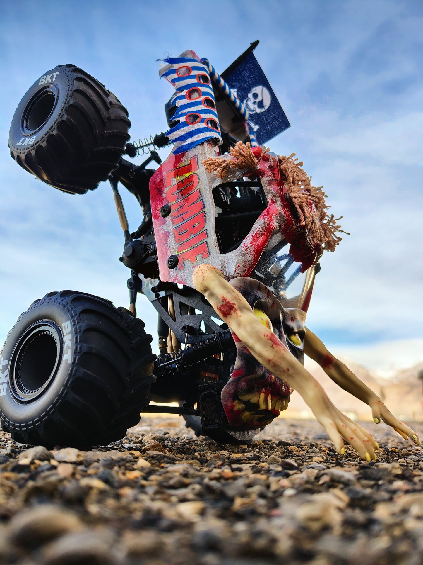 Losi Mini LMT Zombie Bumpers and Flags Bundle